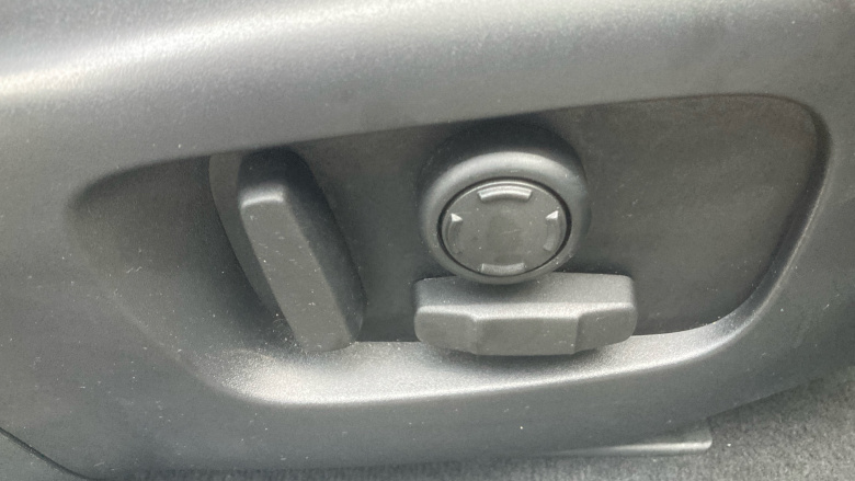 Land Rover Range Rover Evoque 2.0 D180 R-Dynamic SE 5dr Auto Diesel Hatchback